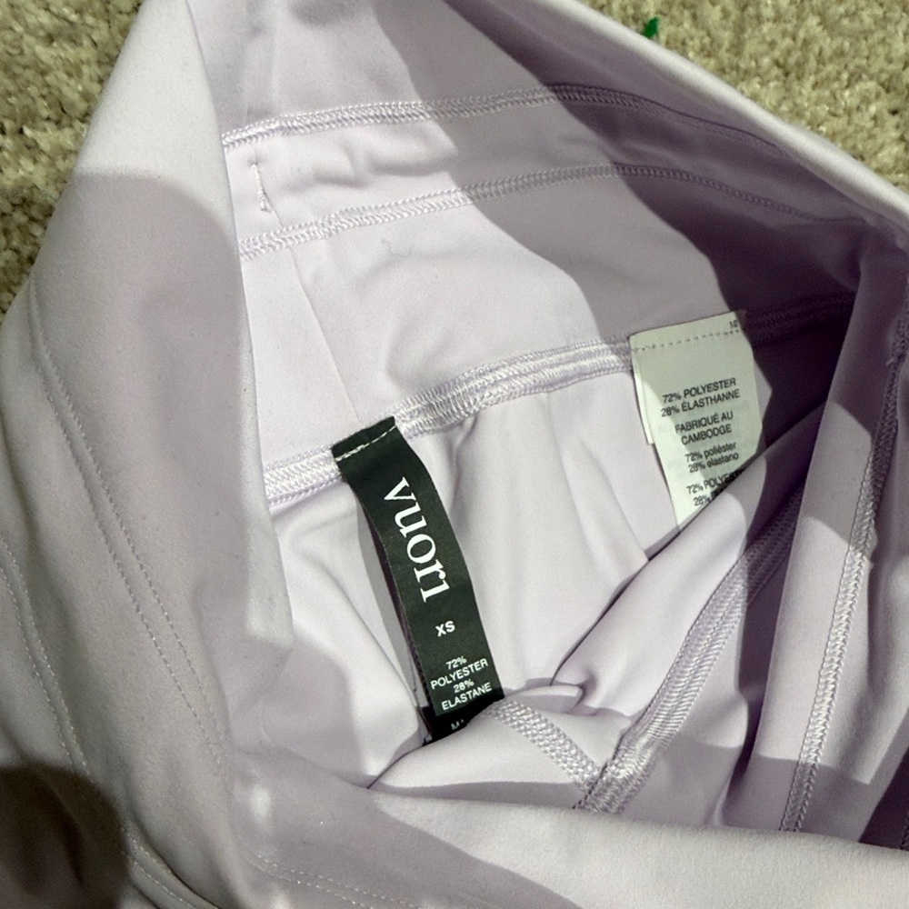 Vuori Lavender High-Waisted Leggings - Picture 3 of 4